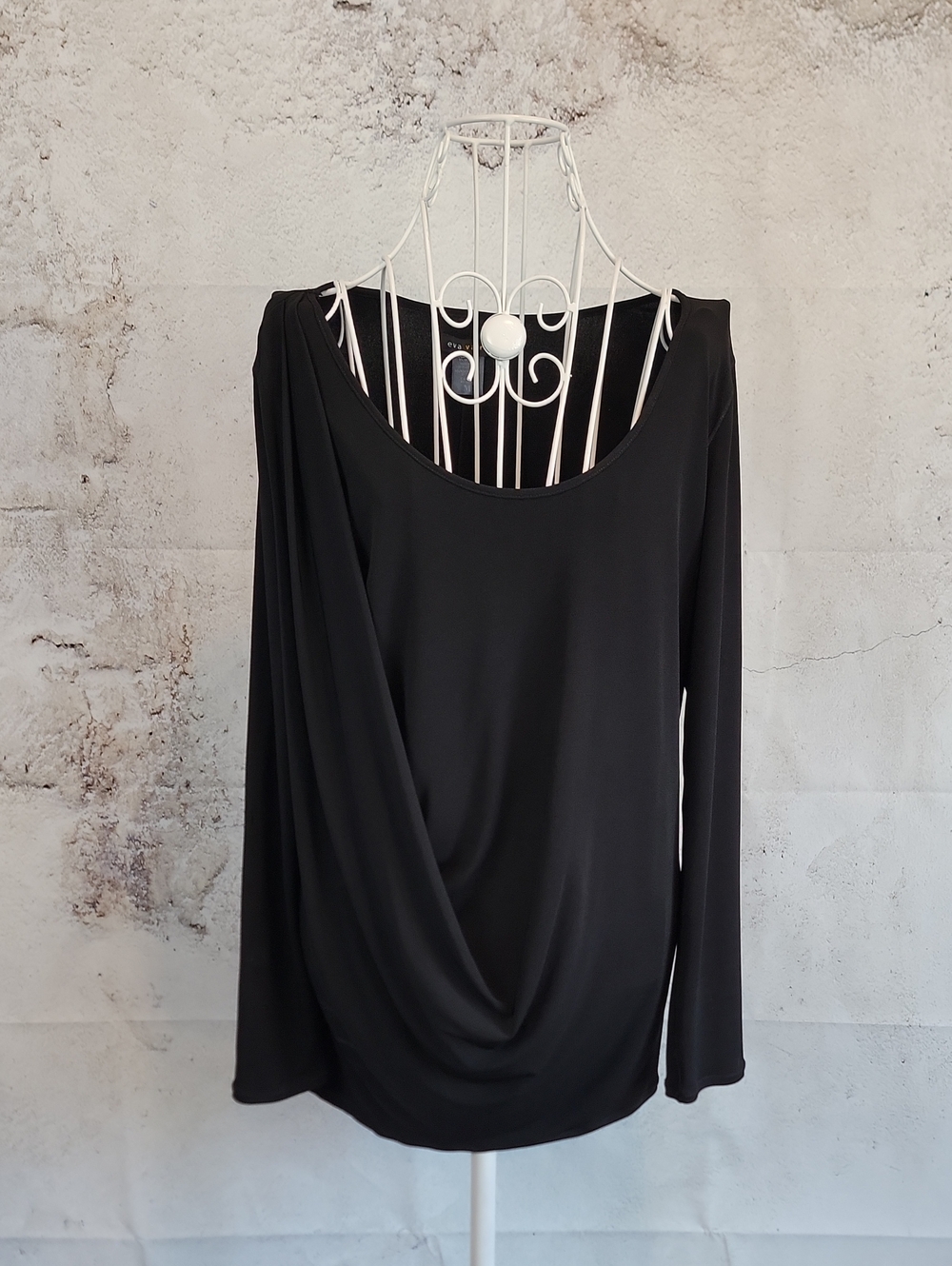 Eva Varro Black Long-Sleeve Draped Top Womens Size M